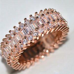 Elegant Rose Gold Women's Ring